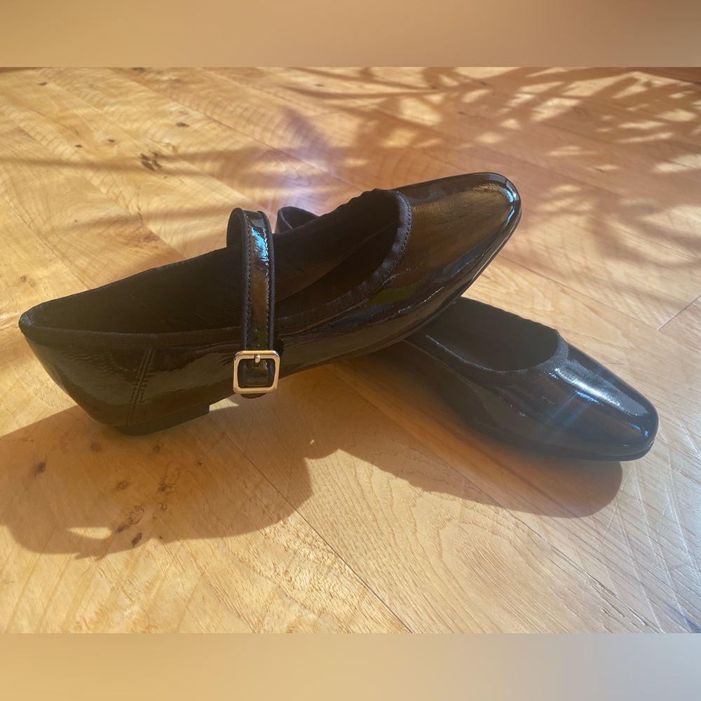 Steve Madden black patent leather ballet flats Mary Janes